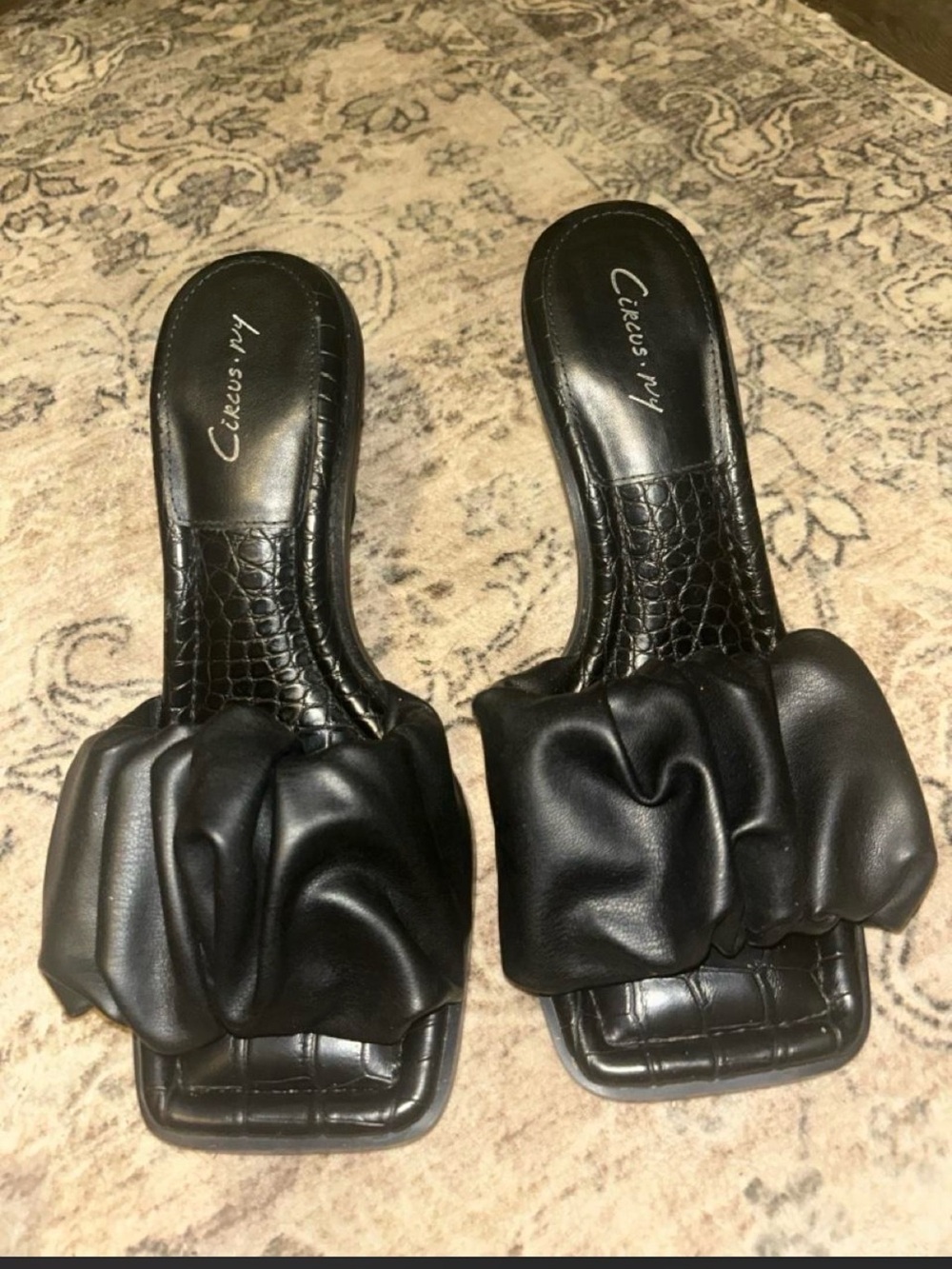 Circus by Sam Edelman Black Ruched Slide Mules